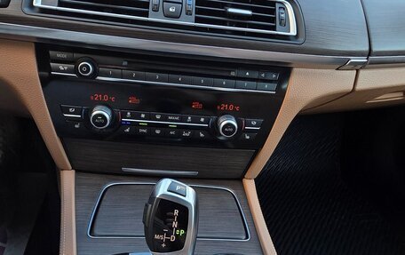 BMW 7 серия, 2013 год, 2 950 000 рублей, 24 фотография