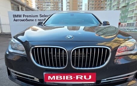 BMW 7 серия, 2013 год, 2 950 000 рублей, 23 фотография