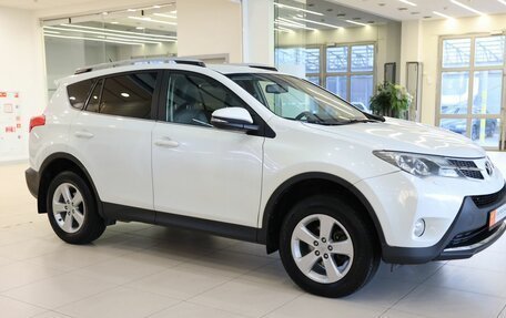 Toyota RAV4, 2014 год, 2 200 000 рублей, 6 фотография