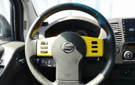 Nissan Navara (Frontier), 2007 год, 1 179 000 рублей, 15 фотография