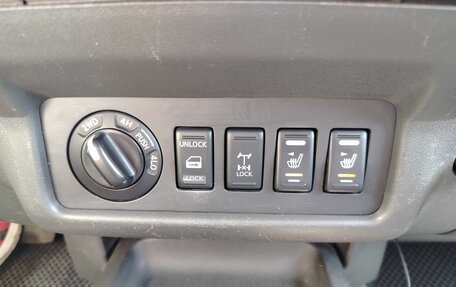 Nissan Navara (Frontier), 2007 год, 1 179 000 рублей, 24 фотография