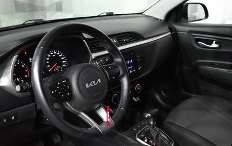 KIA Rio IV, 2022 год, 1 680 000 рублей, 16 фотография