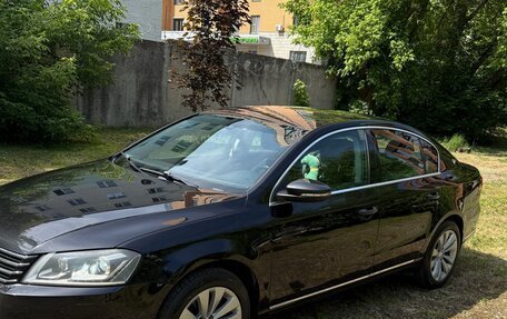 Volkswagen Passat B7, 2011 год, 1 100 000 рублей, 2 фотография