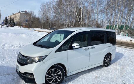 Honda Stepwgn IV, 2016 год, 1 900 000 рублей, 2 фотография
