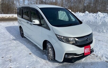 Honda Stepwgn IV, 2016 год, 1 900 000 рублей, 4 фотография