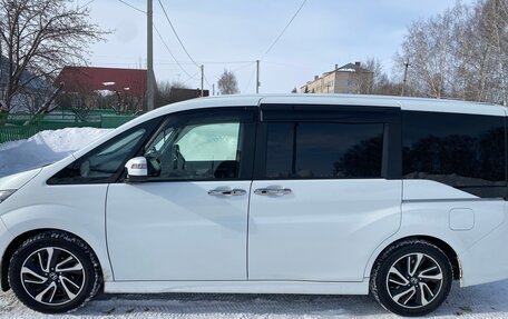 Honda Stepwgn IV, 2016 год, 1 900 000 рублей, 8 фотография