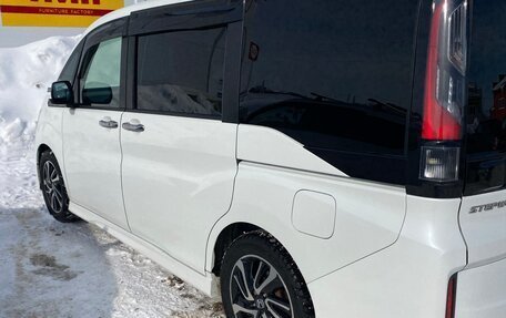 Honda Stepwgn IV, 2016 год, 1 900 000 рублей, 15 фотография