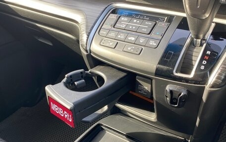Honda Stepwgn IV, 2016 год, 1 900 000 рублей, 17 фотография