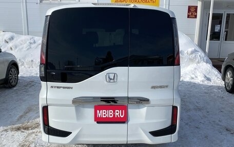 Honda Stepwgn IV, 2016 год, 1 900 000 рублей, 13 фотография