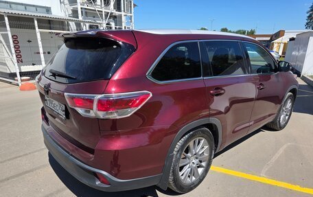 Toyota Highlander III, 2014 год, 3 200 000 рублей, 3 фотография