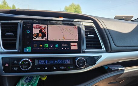 Toyota Highlander III, 2014 год, 3 200 000 рублей, 21 фотография