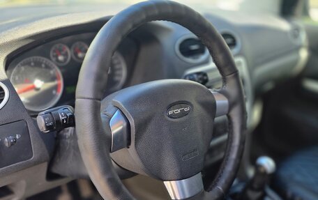 Ford Focus II рестайлинг, 2006 год, 390 000 рублей, 18 фотография