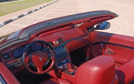 Maserati GranCabrio, 2010 год, 8 000 000 рублей, 15 фотография