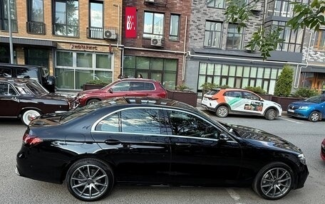 Mercedes-Benz E-Класс, 2022 год, 5 100 000 рублей, 5 фотография