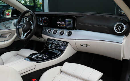 Mercedes-Benz E-Класс, 2019 год, 5 900 000 рублей, 11 фотография