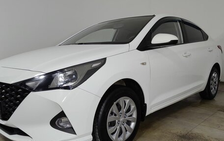 Hyundai Solaris II рестайлинг, 2020 год, 1 350 000 рублей, 23 фотография