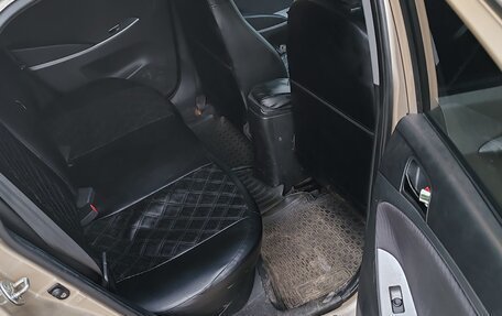Hyundai Solaris II рестайлинг, 2011 год, 730 000 рублей, 27 фотография