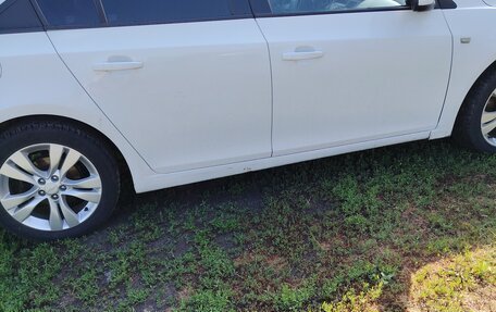 Chevrolet Cruze II, 2011 год, 750 000 рублей, 4 фотография