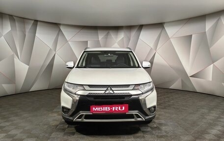 Mitsubishi Outlander III рестайлинг 3, 2021 год, 2 321 000 рублей, 7 фотография