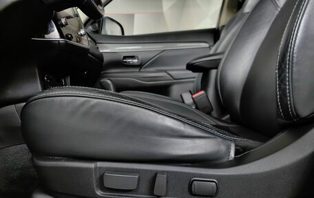 Mitsubishi Outlander III рестайлинг 3, 2021 год, 2 321 000 рублей, 23 фотография