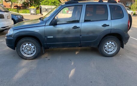 Chevrolet Niva I рестайлинг, 2012 год, 320 000 рублей, 2 фотография