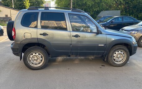 Chevrolet Niva I рестайлинг, 2012 год, 320 000 рублей, 4 фотография