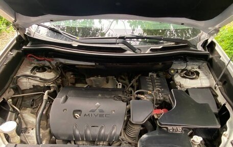 Mitsubishi Outlander III рестайлинг 3, 2015 год, 1 910 000 рублей, 11 фотография