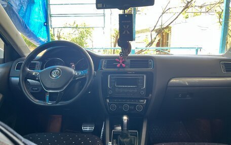 Volkswagen Jetta VI, 2016 год, 950 000 рублей, 5 фотография