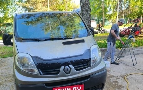 Renault Trafic, 2008 год, 950 000 рублей, 3 фотография