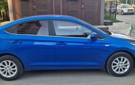 Hyundai Solaris II рестайлинг, 2017 год, 1 300 000 рублей, 4 фотография