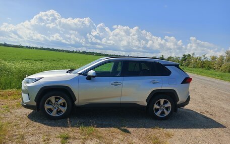 Toyota RAV4, 2020 год, 3 000 050 рублей, 2 фотография