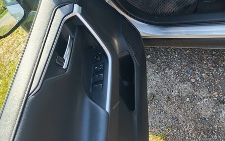 Toyota RAV4, 2020 год, 3 000 050 рублей, 27 фотография