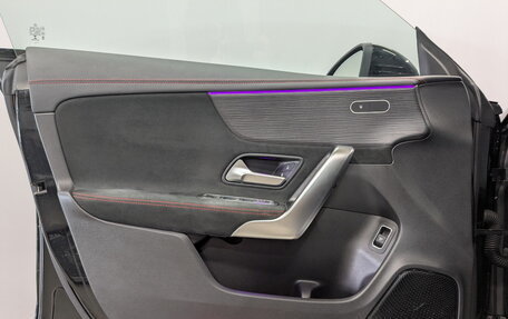 Mercedes-Benz CLA, 2019 год, 3 350 000 рублей, 19 фотография