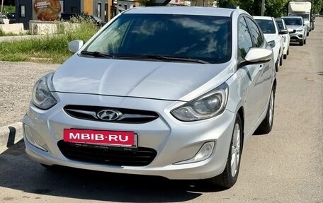 Hyundai Solaris II рестайлинг, 2012 год, 780 000 рублей, 4 фотография