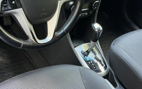 Hyundai Solaris II рестайлинг, 2012 год, 780 000 рублей, 11 фотография