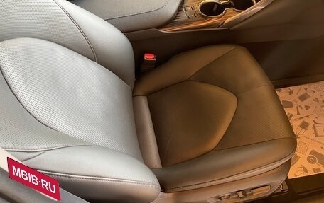 Toyota Camry, 2018 год, 2 590 000 рублей, 8 фотография