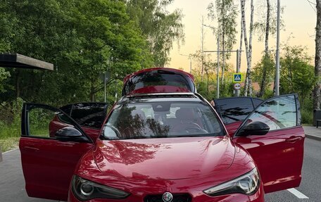 Alfa Romeo Stelvio, 2020 год, 2 400 000 рублей, 1 фотография