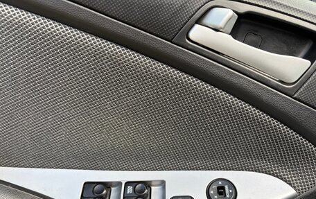 Hyundai Solaris II рестайлинг, 2011 год, 870 000 рублей, 9 фотография