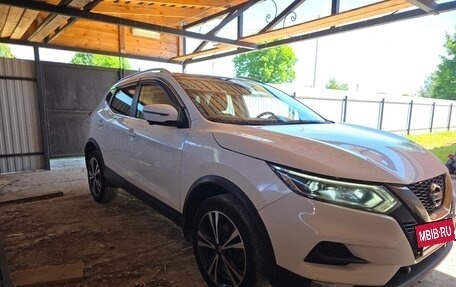 Nissan Qashqai, 2020 год, 1 800 000 рублей, 2 фотография