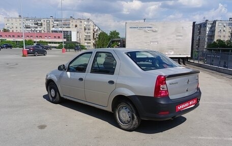 Renault Logan I, 2014 год, 400 000 рублей, 2 фотография