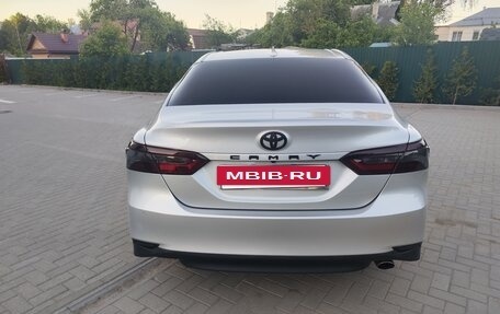 Toyota Camry, 2018 год, 2 400 000 рублей, 6 фотография
