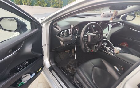 Toyota Camry, 2018 год, 2 400 000 рублей, 11 фотография
