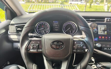 Toyota Camry, 2018 год, 2 400 000 рублей, 14 фотография