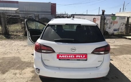 Opel Astra K, 2017 год, 1 150 000 рублей, 3 фотография