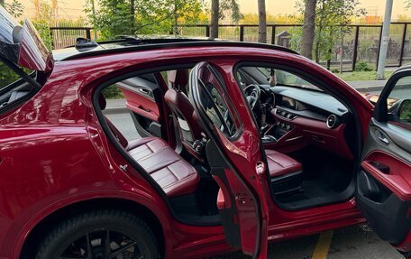Alfa Romeo Stelvio, 2020 год, 2 400 000 рублей, 6 фотография