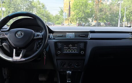 Skoda Rapid I, 2015 год, 650 000 рублей, 9 фотография