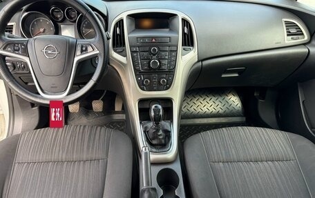 Opel Astra J, 2010 год, 500 000 рублей, 9 фотография