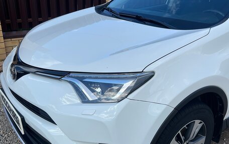 Toyota RAV4, 2015 год, 1 849 000 рублей, 2 фотография