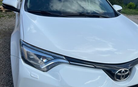 Toyota RAV4, 2015 год, 1 849 000 рублей, 4 фотография