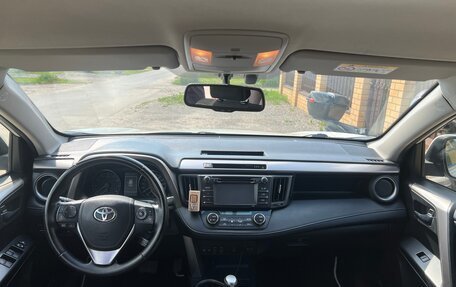 Toyota RAV4, 2015 год, 1 849 000 рублей, 25 фотография